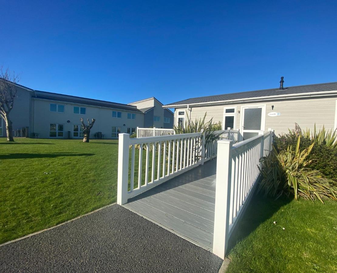 Croyde Bay Hotel Or Self Catering Exterior photo